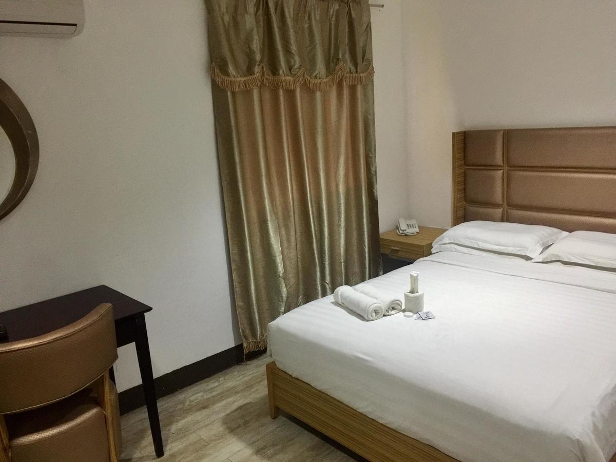 Jeamco Royal Hotel-Palawan Puerto Princesa Esterno foto